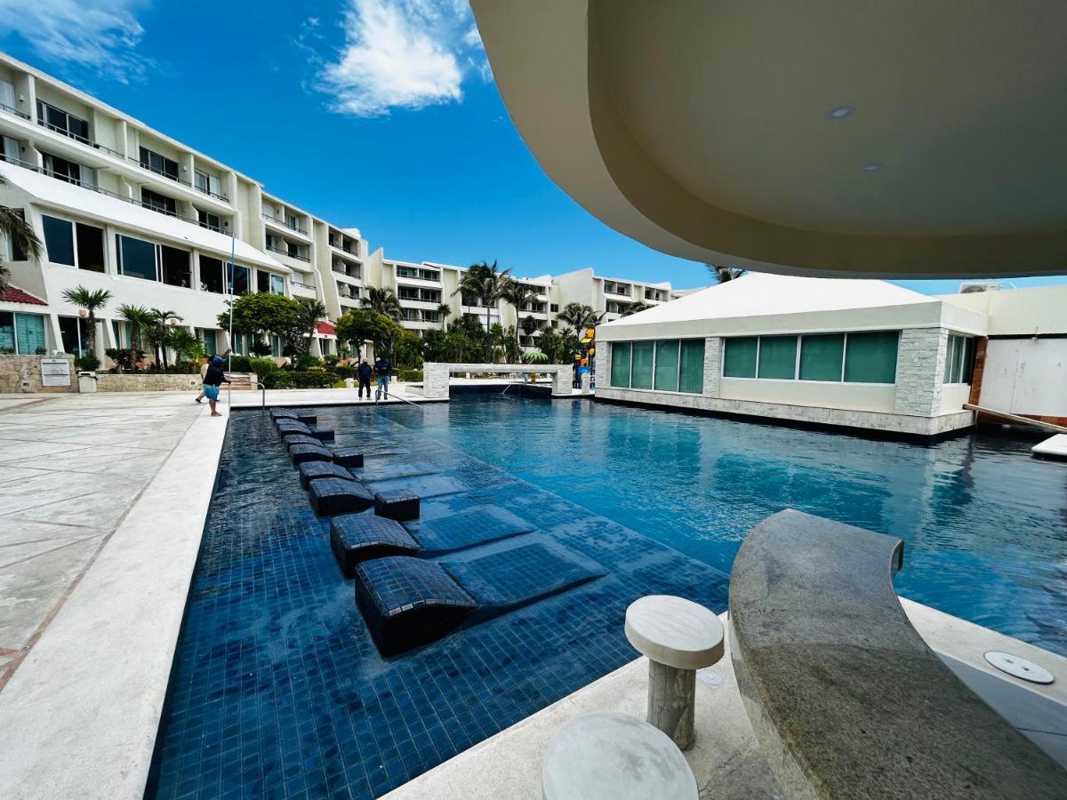 The Suites Of Solymar Cancun Bagian luar foto