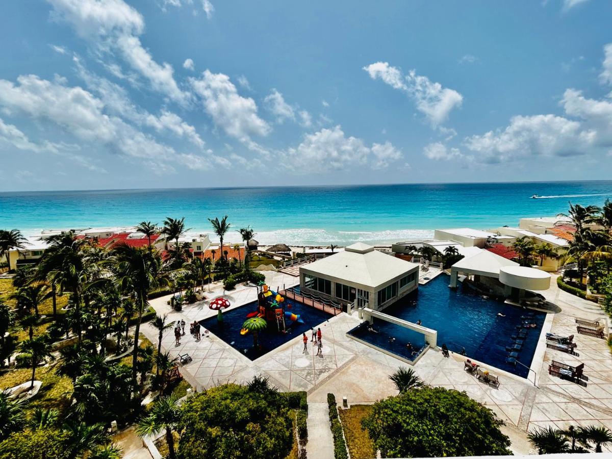 The Suites Of Solymar Cancun Bagian luar foto