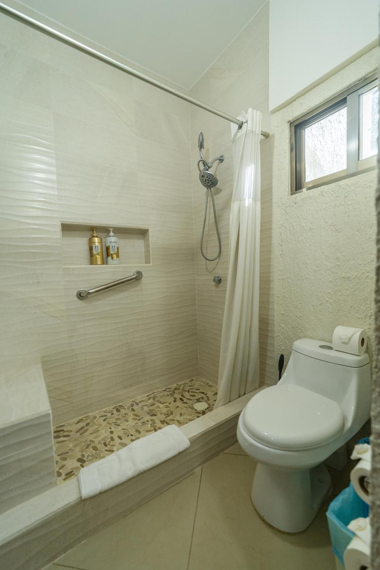 The Suites Of Solymar Cancun Bagian luar foto